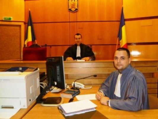 Despăgubiri morale pentru prejudiciu de imagine solicitate în instanţă